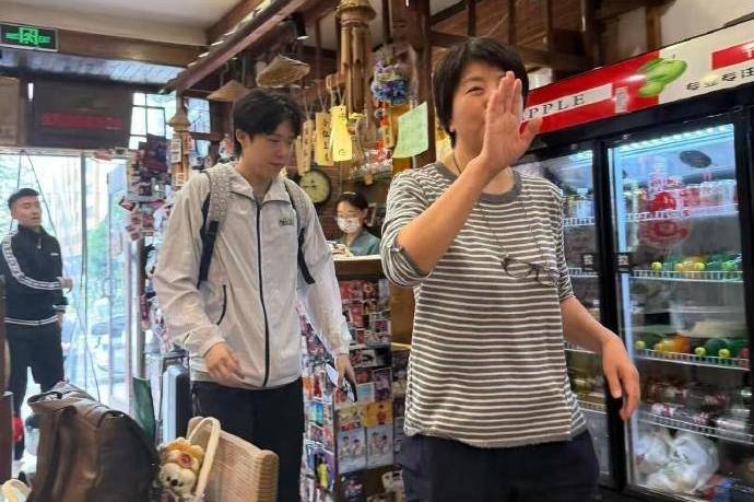 首夺世乒赛, 了王楚钦背, 调整战术
